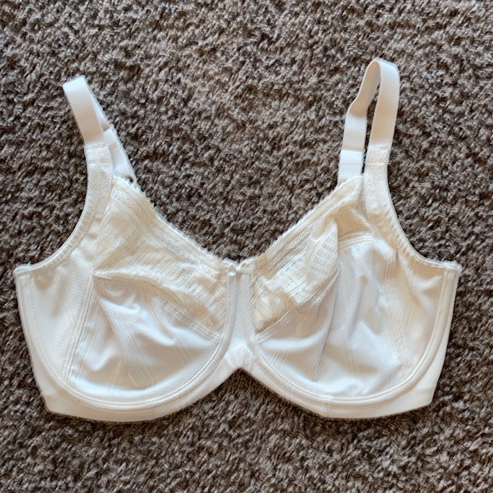 Lilyette Unlined 34DDD bra